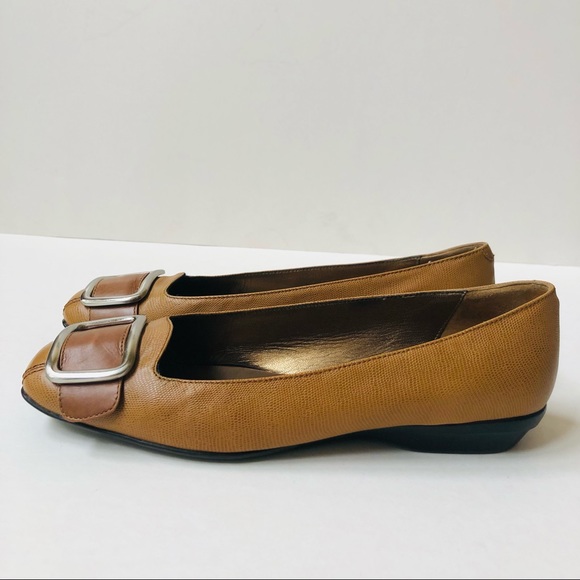 Cole Haan Leather Nike Air Buckle Flats Size 7.5 - Picture 9 of 11